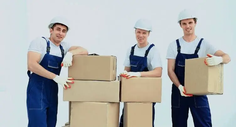 شركة الرياض هوم لخدمات النقل والتخزين بالرياض